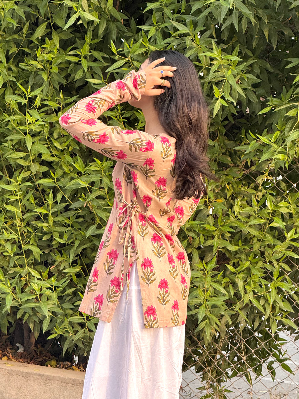 Petal Side Dori Kurti