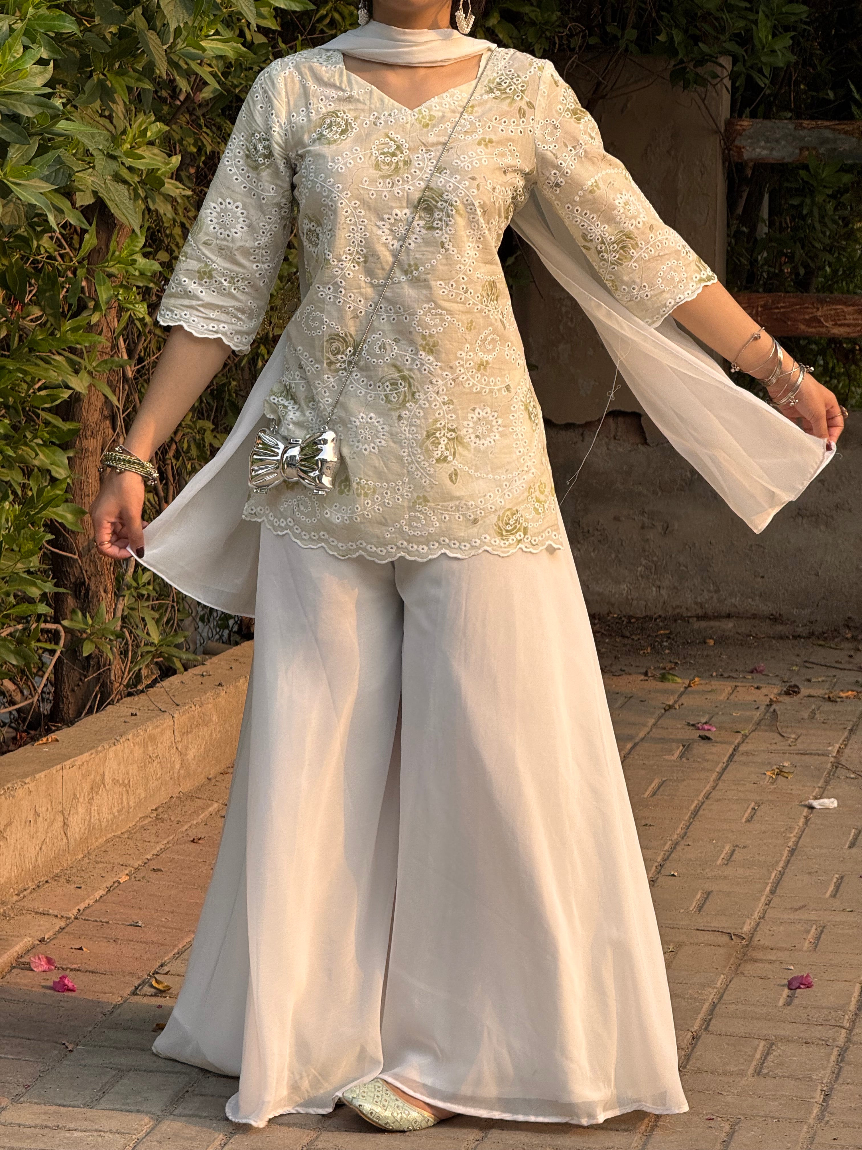Mehreen Chicken kari Kurti