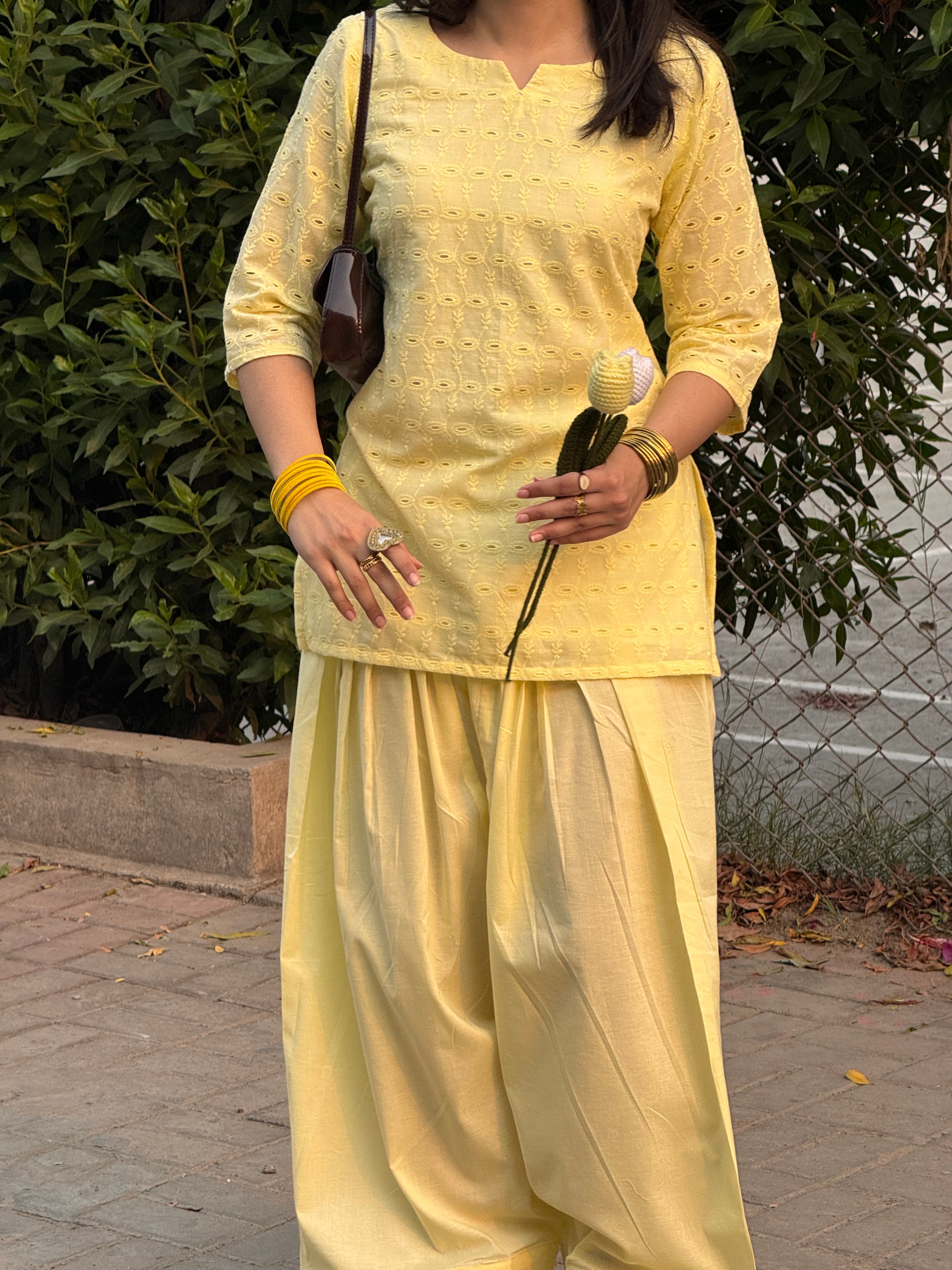 Butter yellow chicken kari kurti