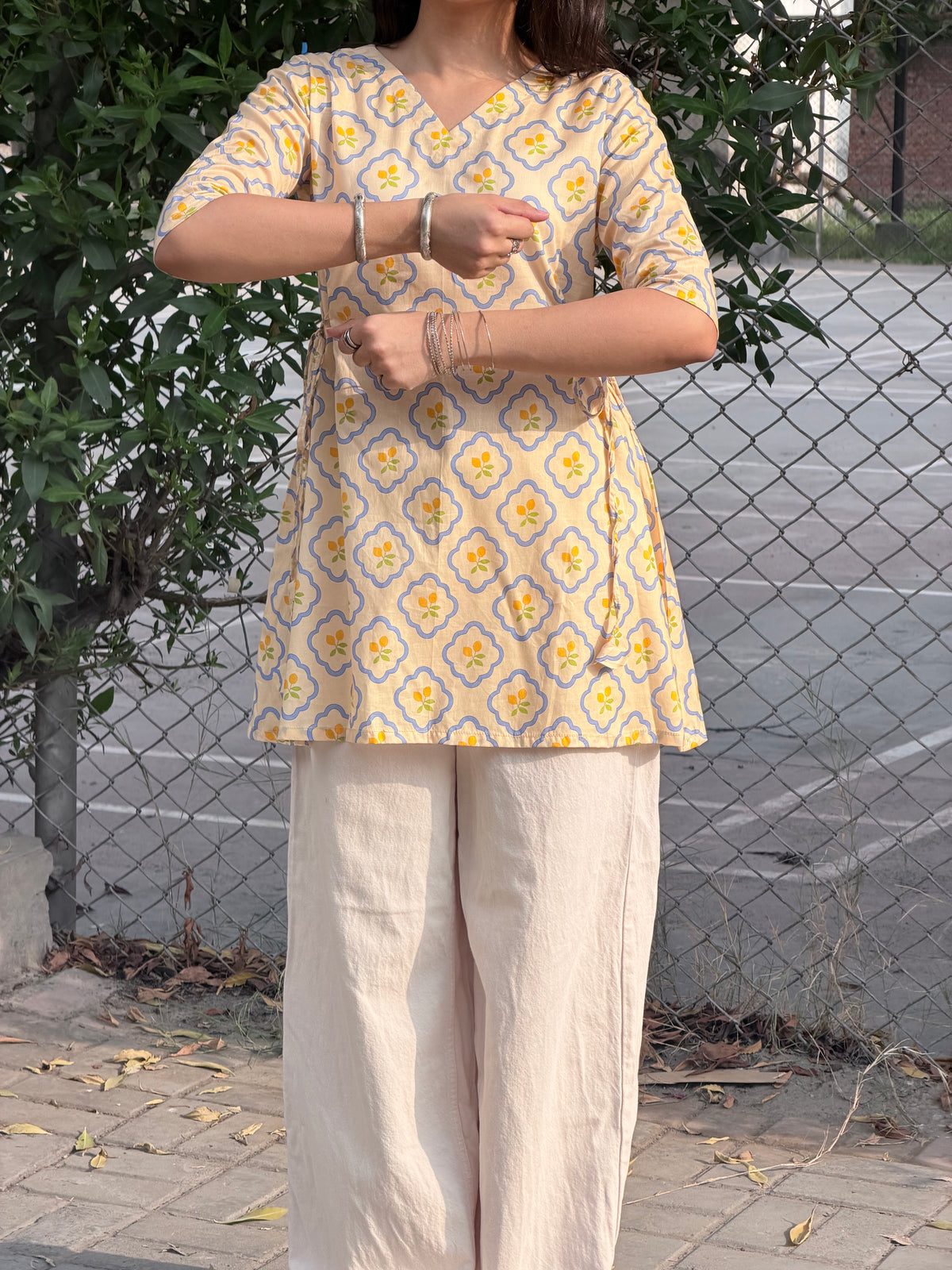 Lemon side Knot Top