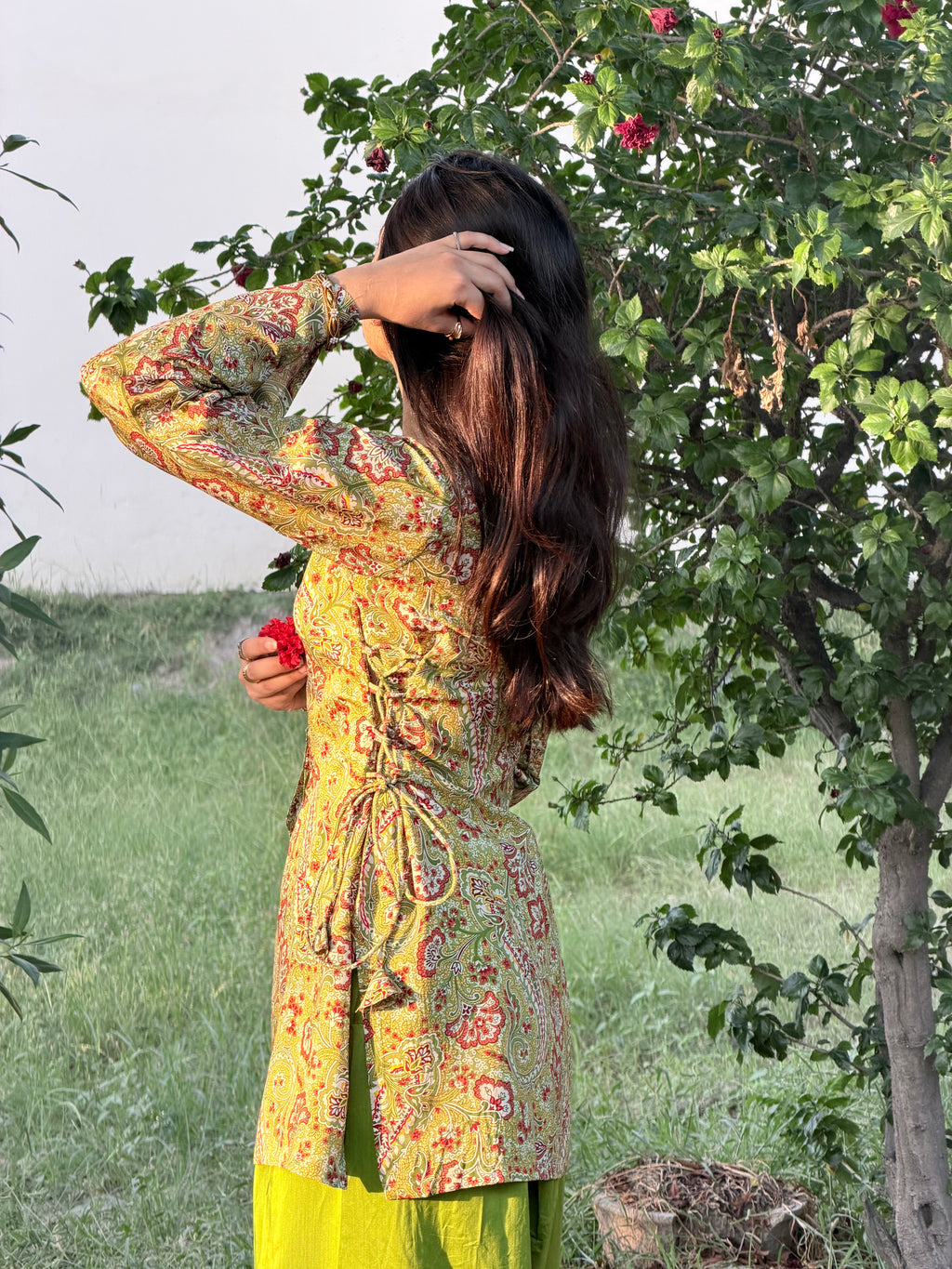 Green Muse Side Coset Suit