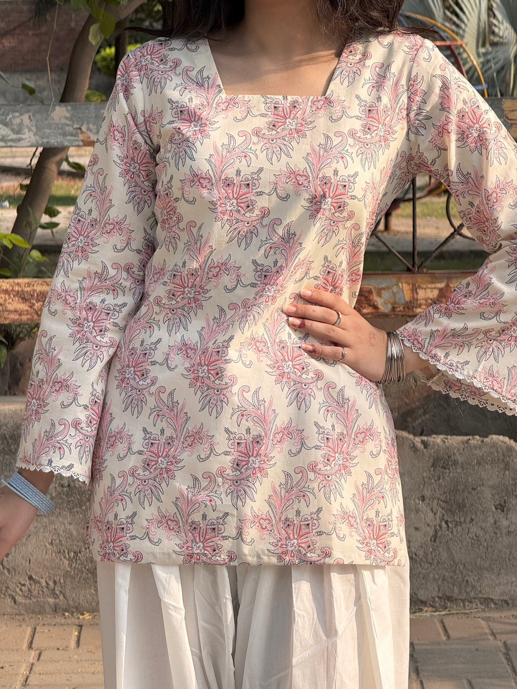 Luna Short kurti