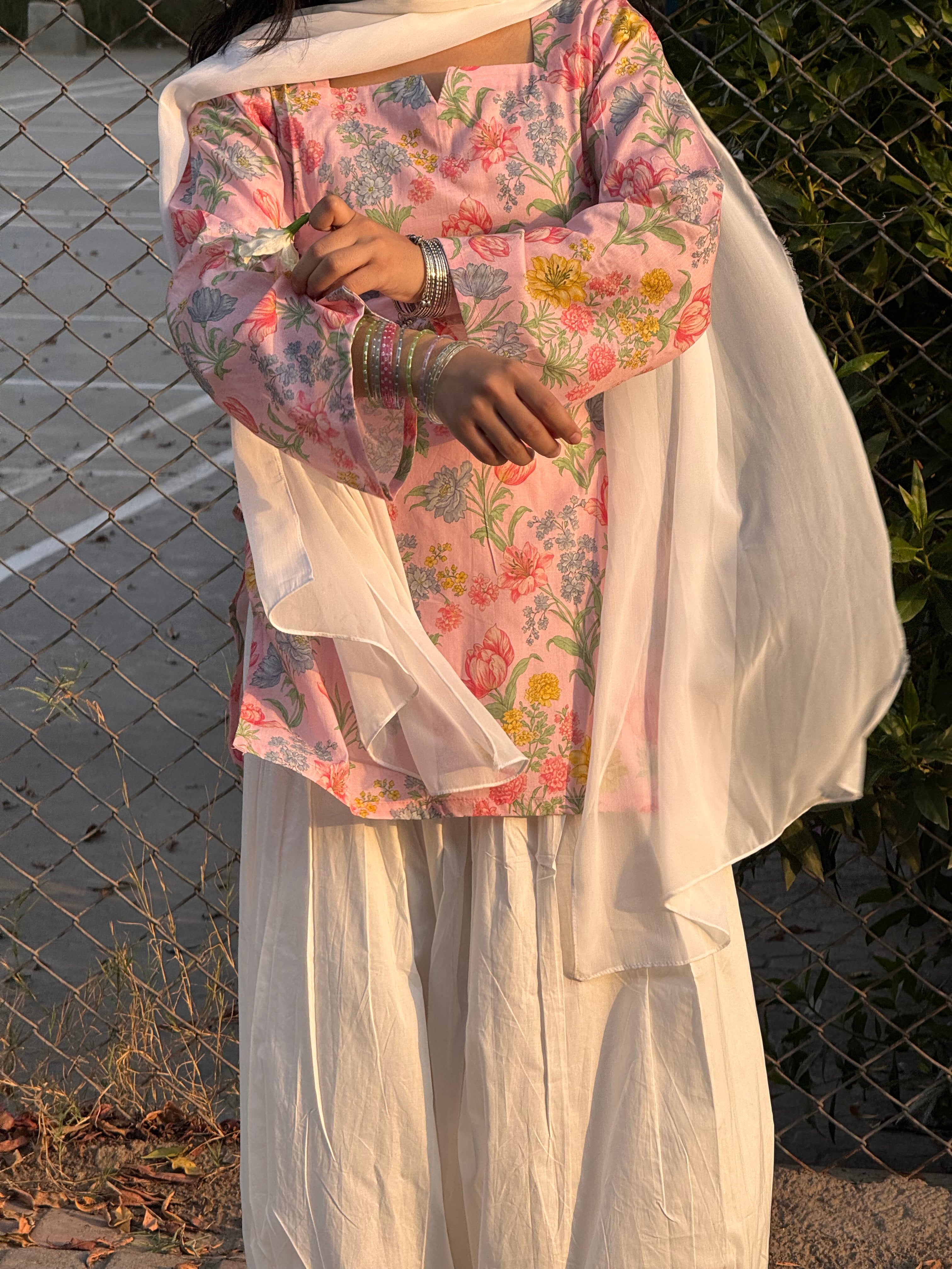 Gulabi Side Corset Kurti