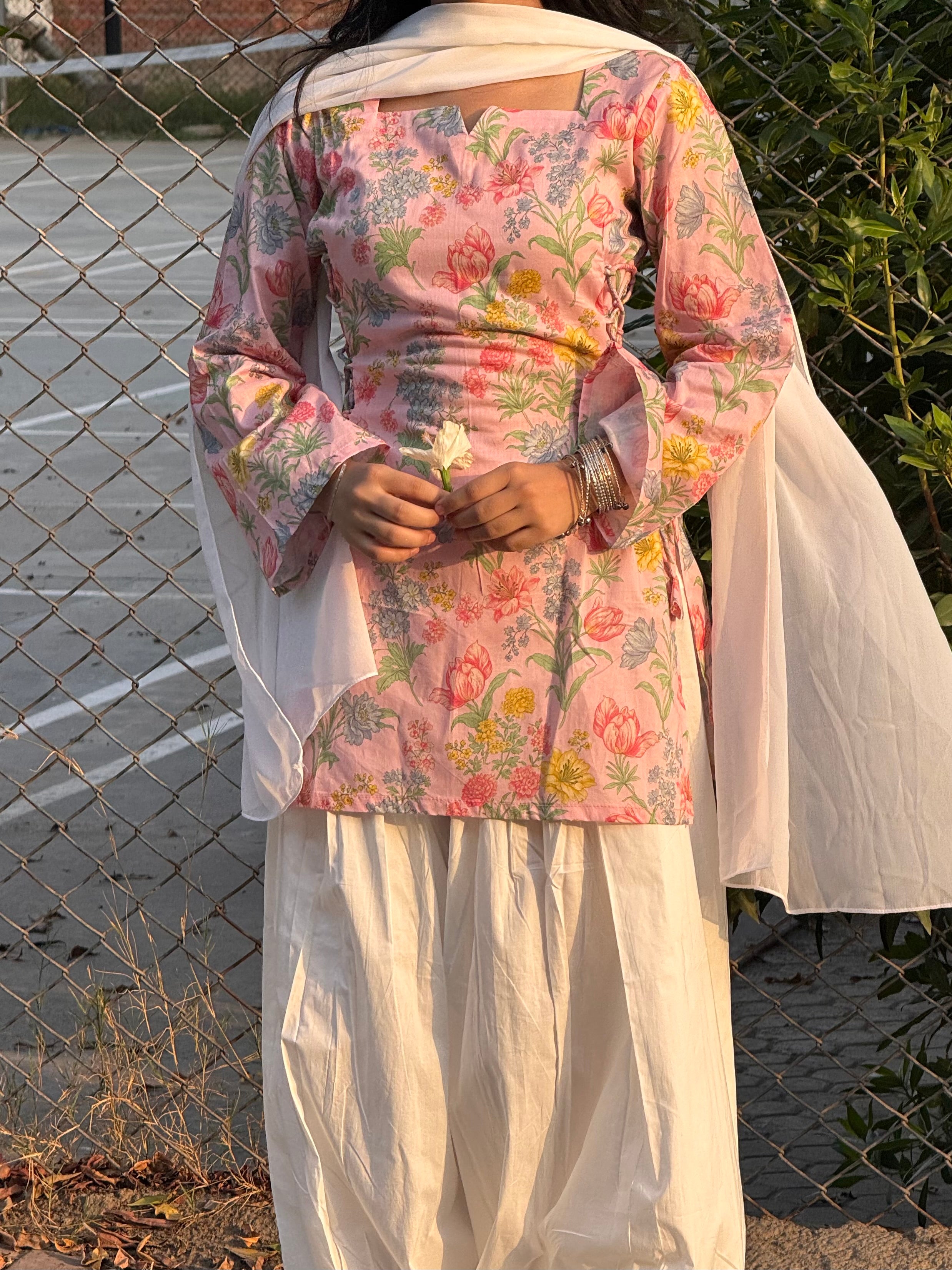 Gulabi Side Corset Kurti