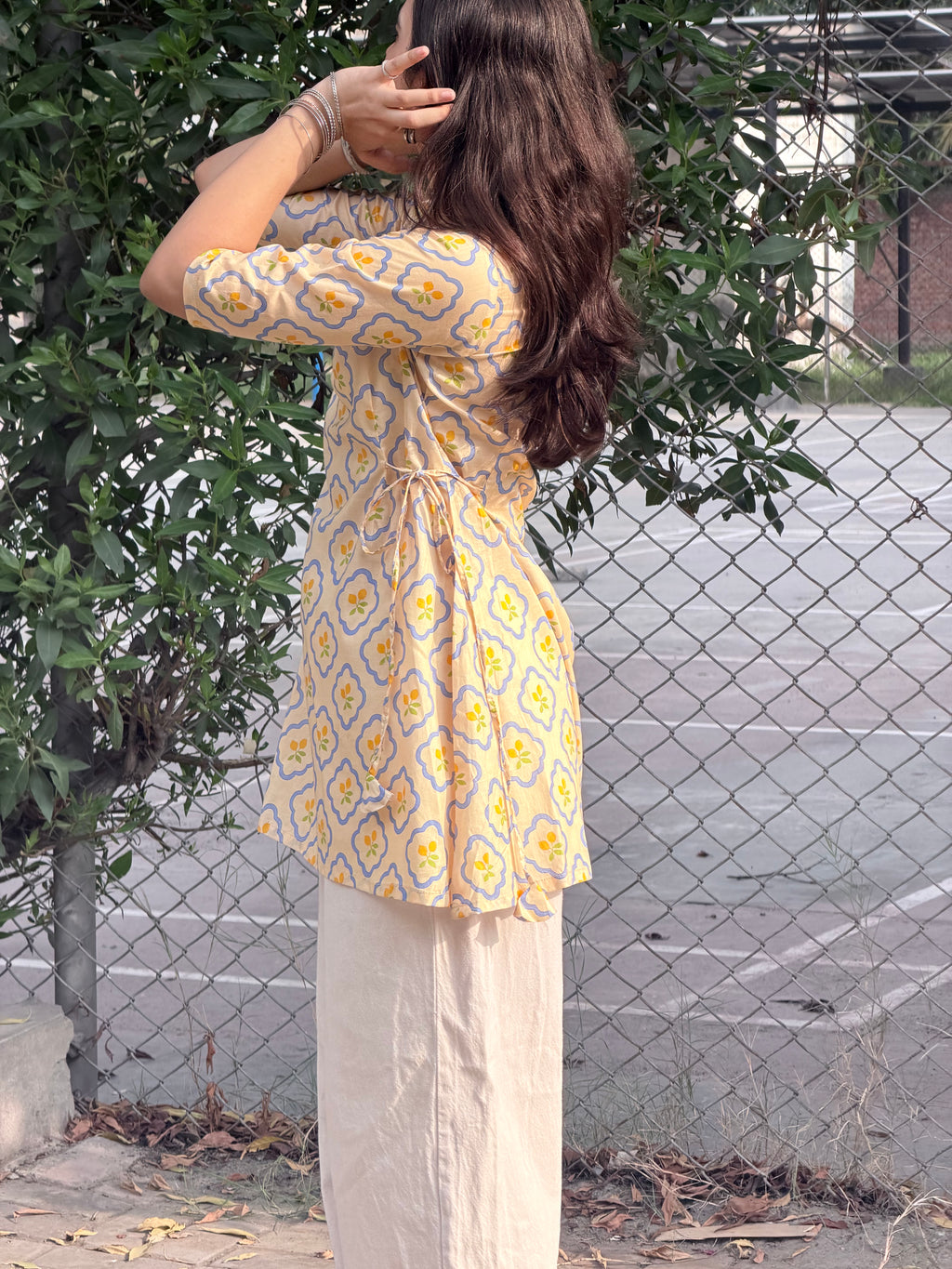 Lemon side Knot Top