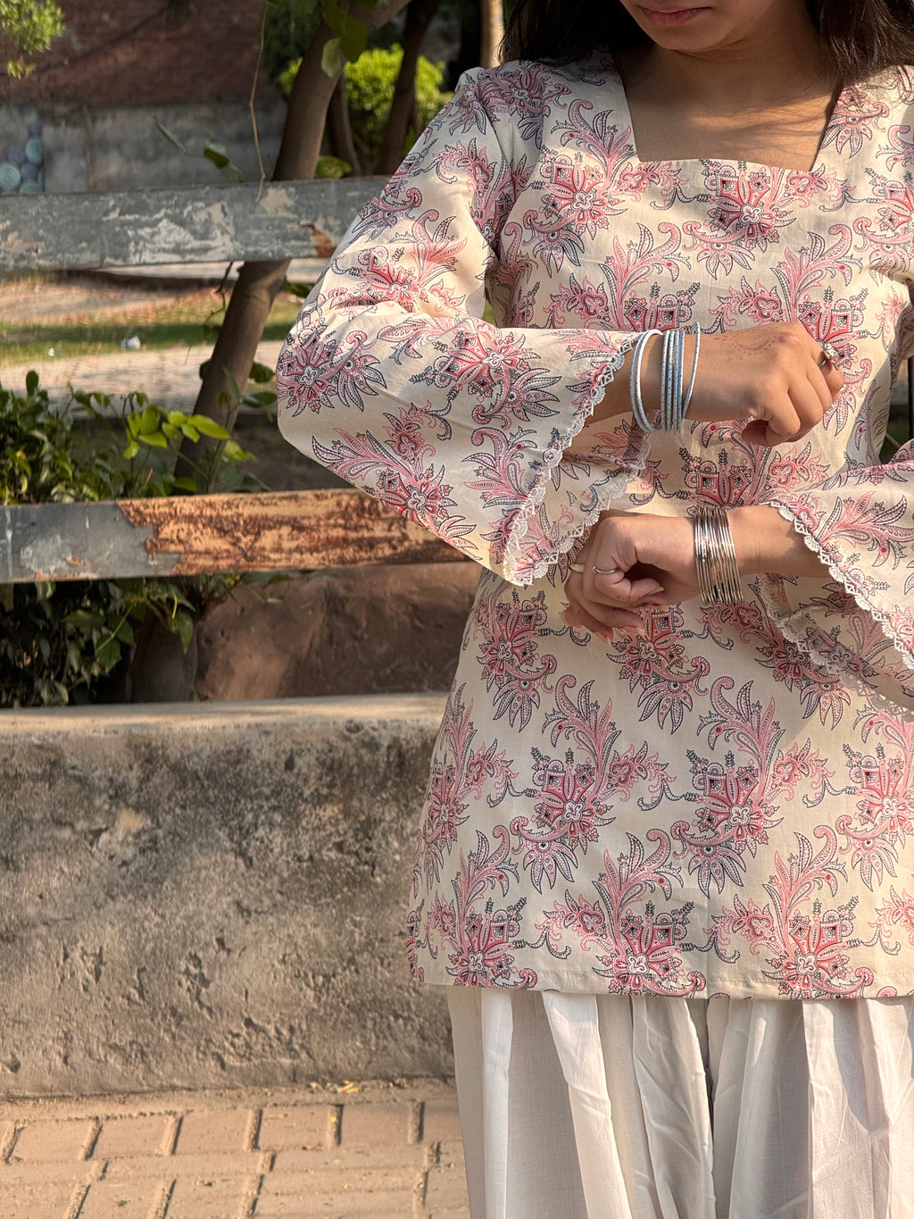 Luna Short kurti