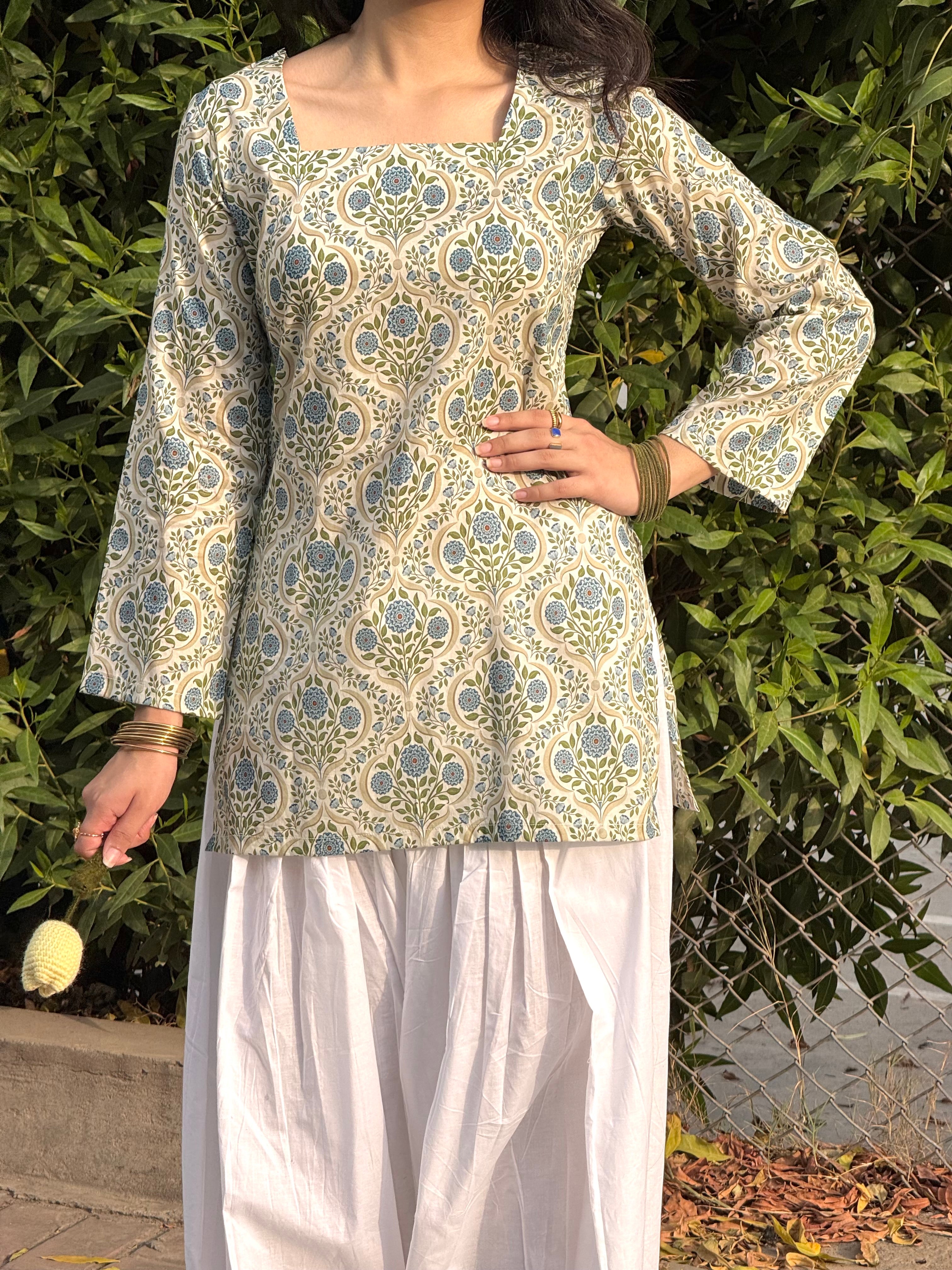 Iris Short Corset kurti