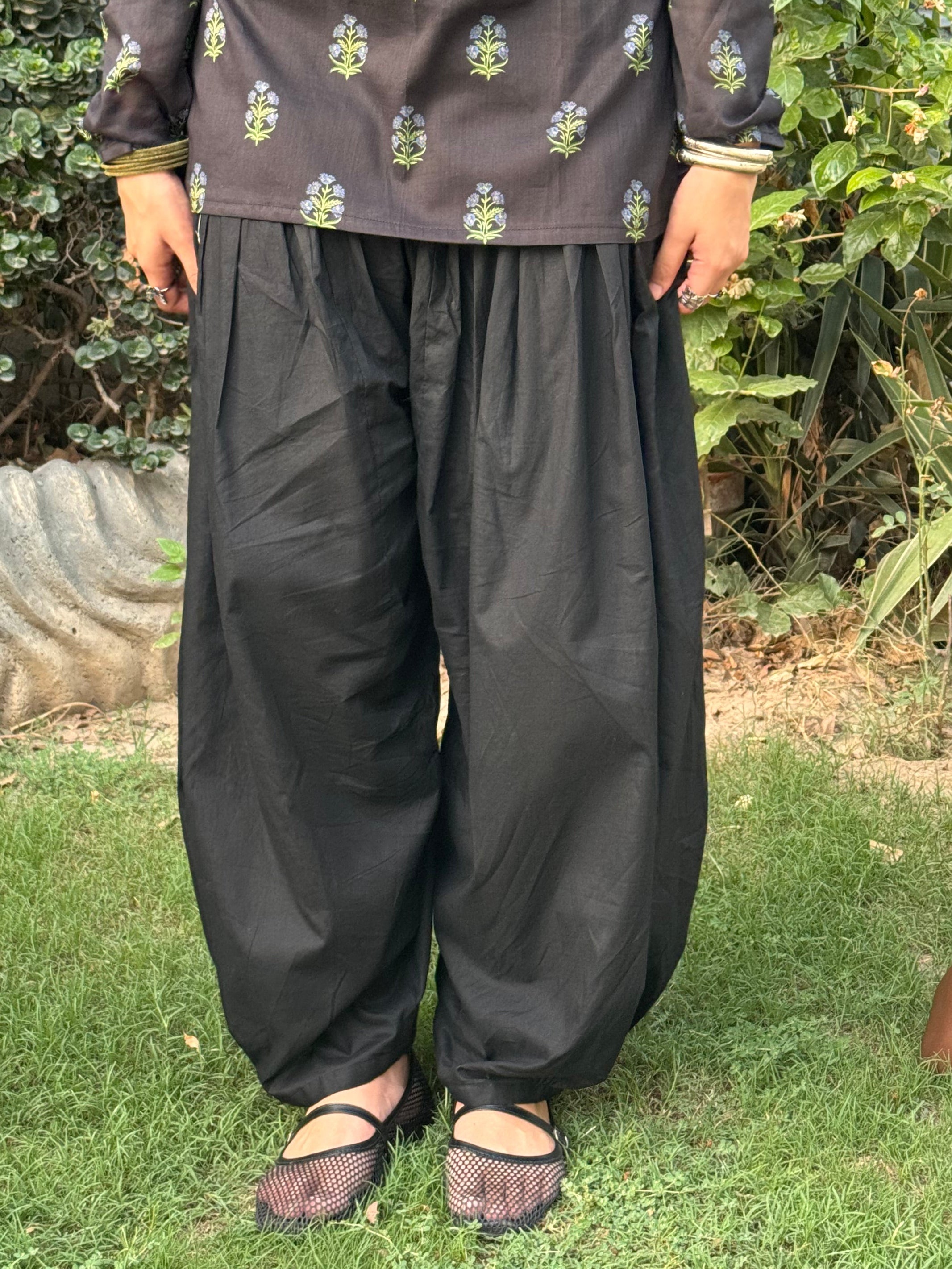 Black Balloon Shalwar