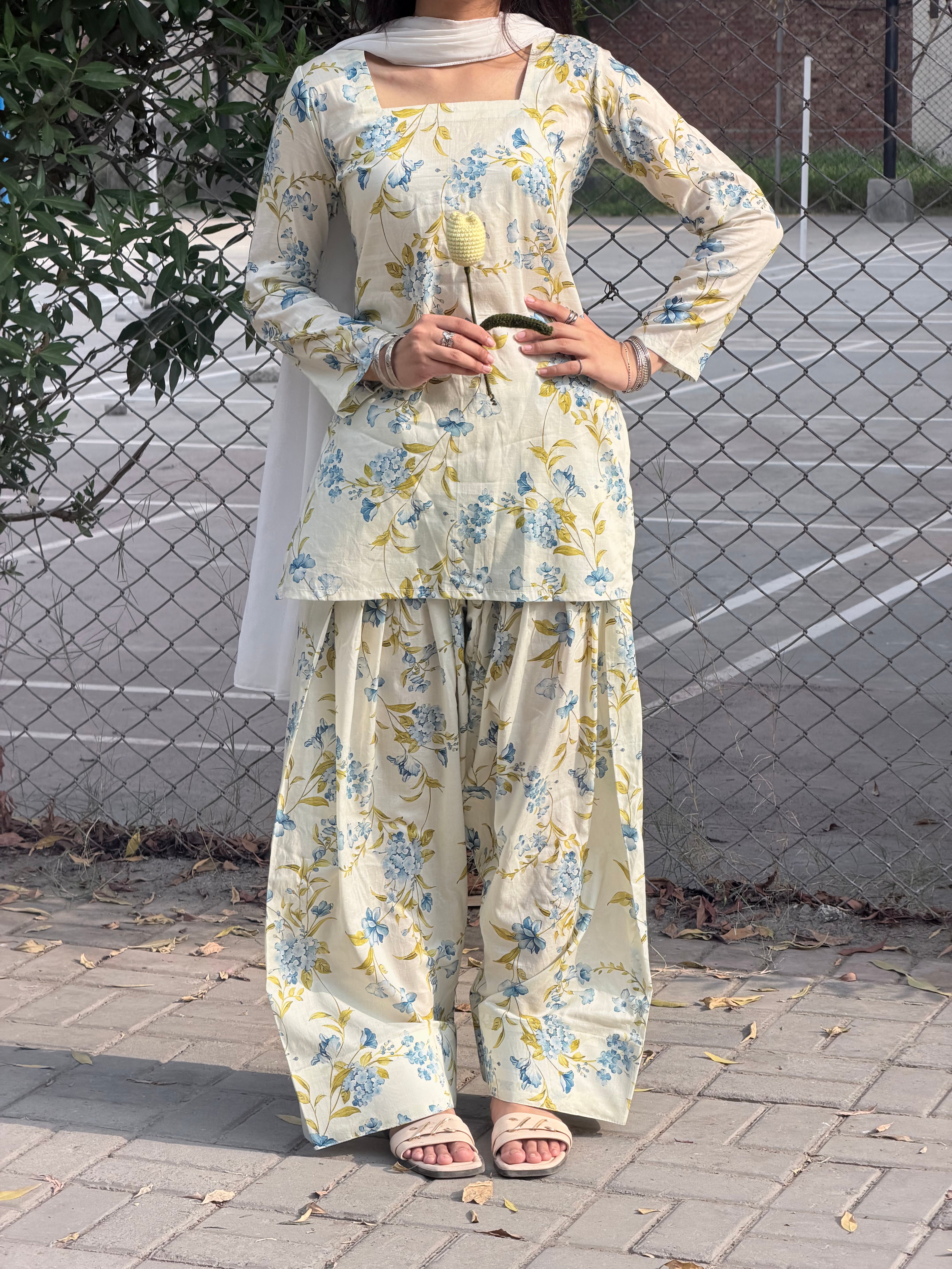 Lilly Kurti Set