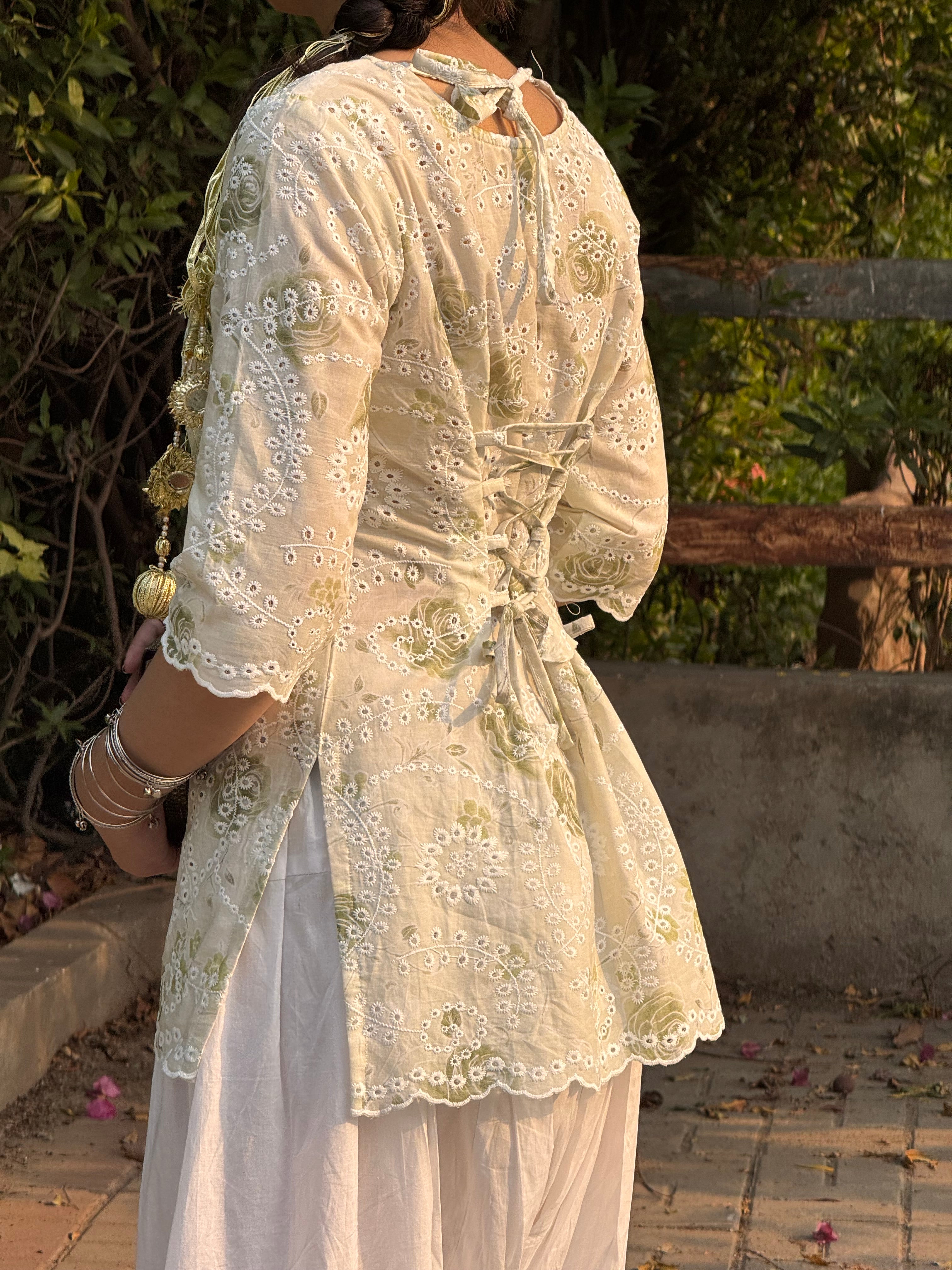 Mehreen Chicken kari Kurti