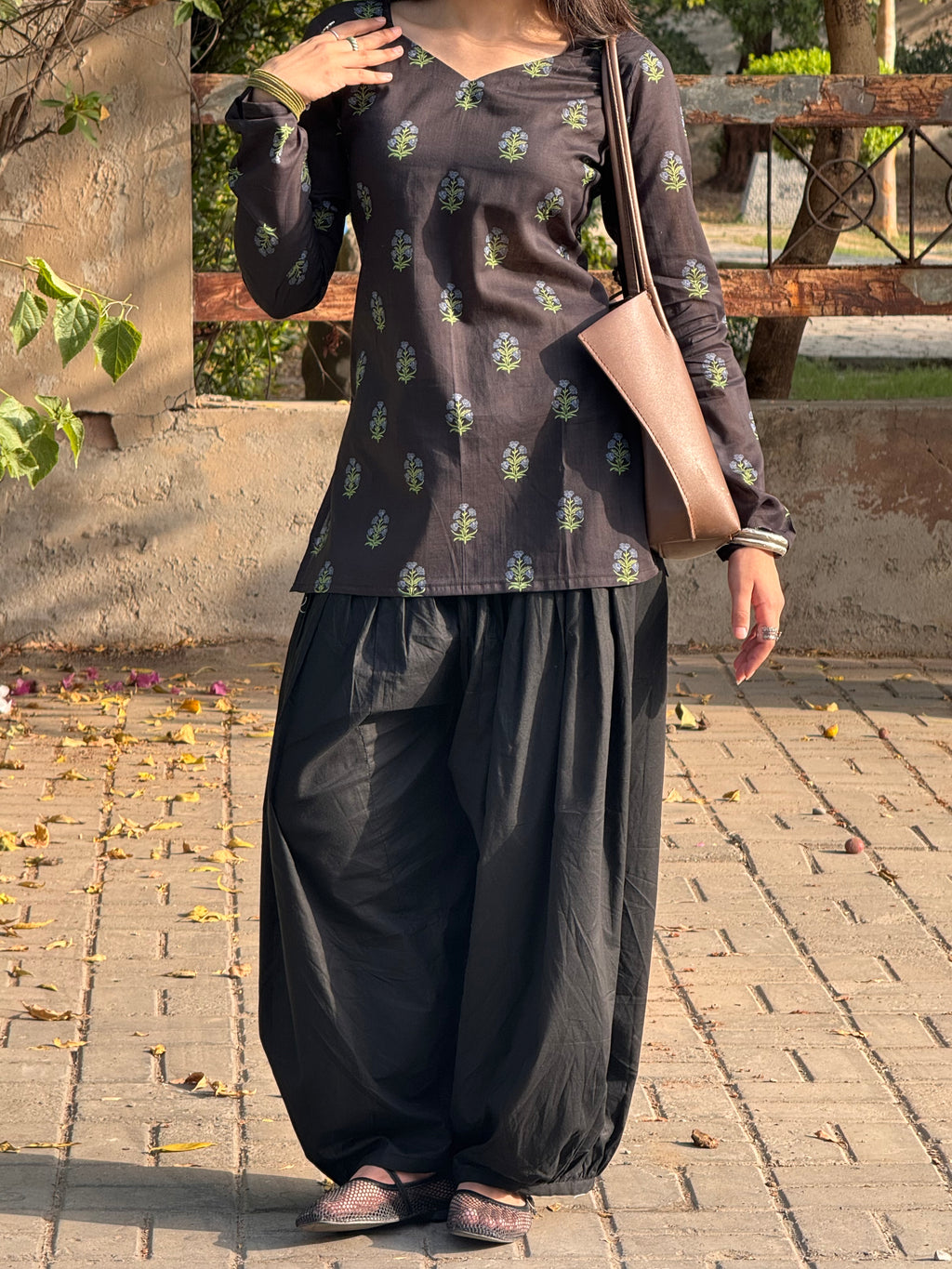 Black Balloon Shalwar