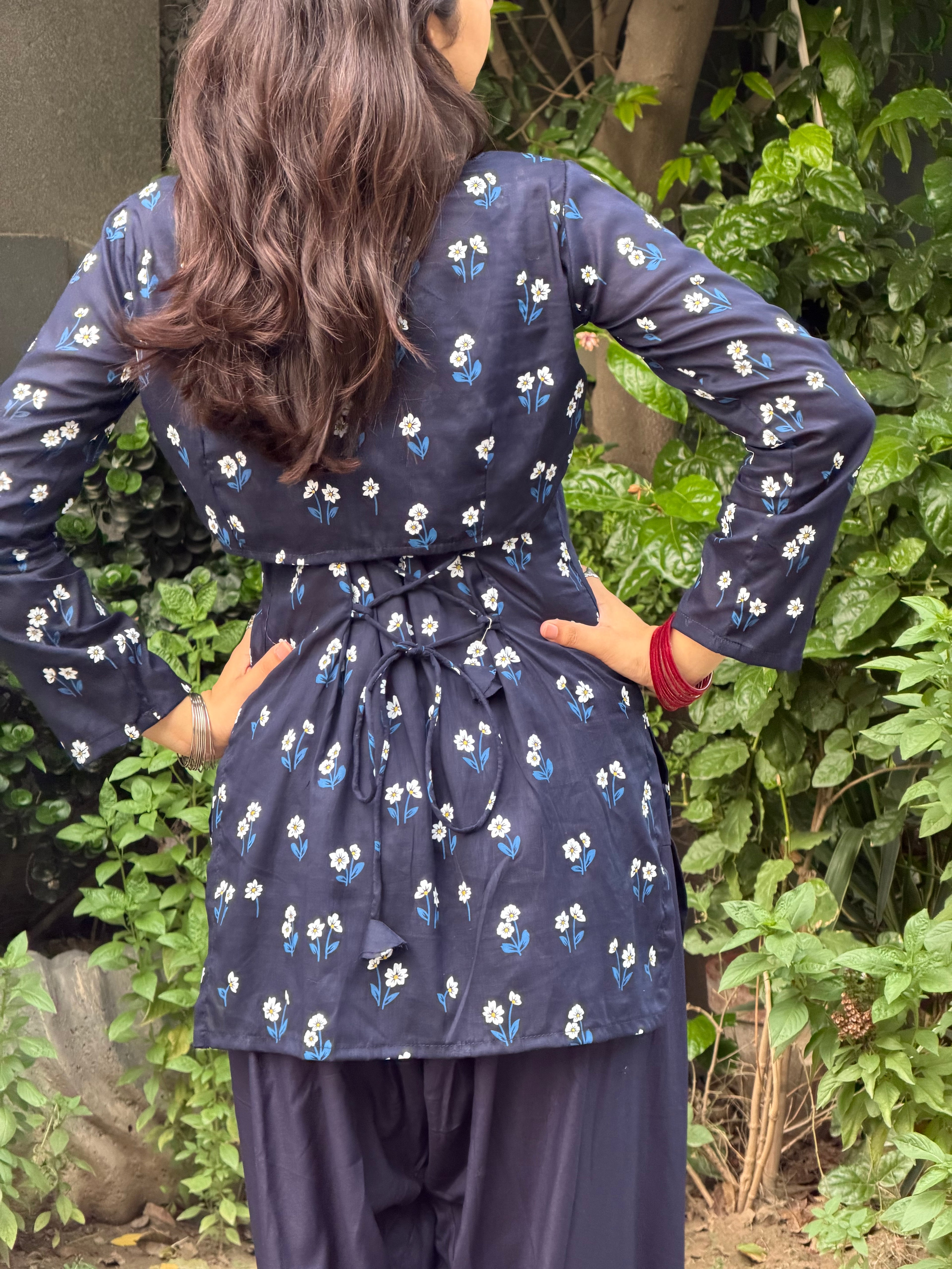 Blue daisy Convertible Set
