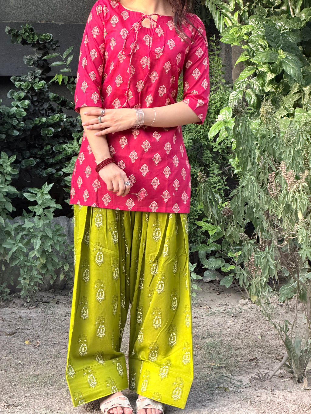 Dazzle Kurti Suit